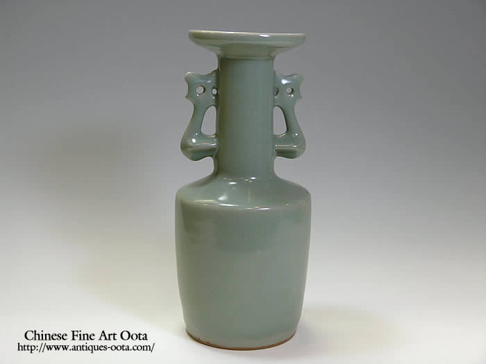 とし　宋汝窯　青い陶器の不規則な形状の器 とし様専用 宋汝窯 青い陶器の不規則な形状の器 - メルカリ