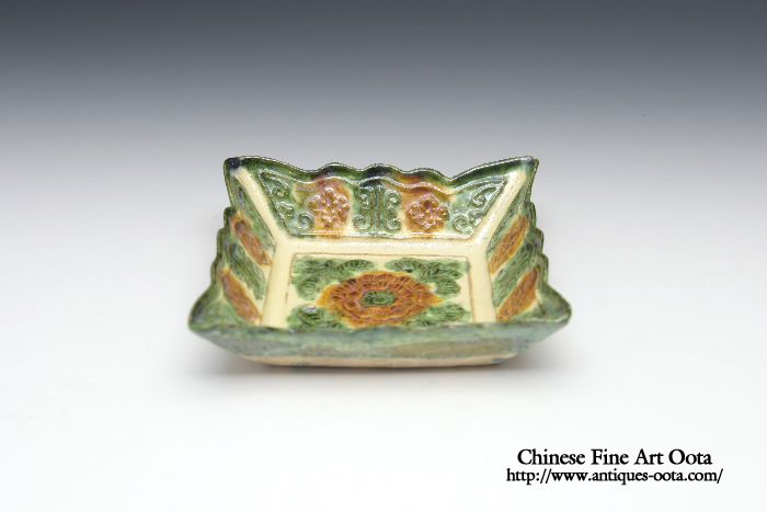 A 遼三彩八角皿 遼時代 10～12世紀 中国 遺跡発掘品 陶器 文化財 - 工芸品